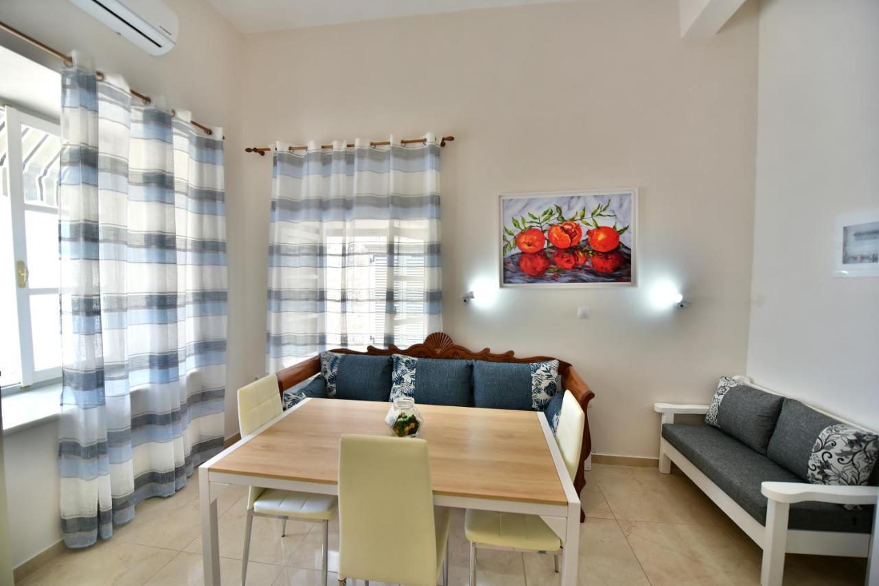 Theano House Daire İdra Dış mekan fotoğraf